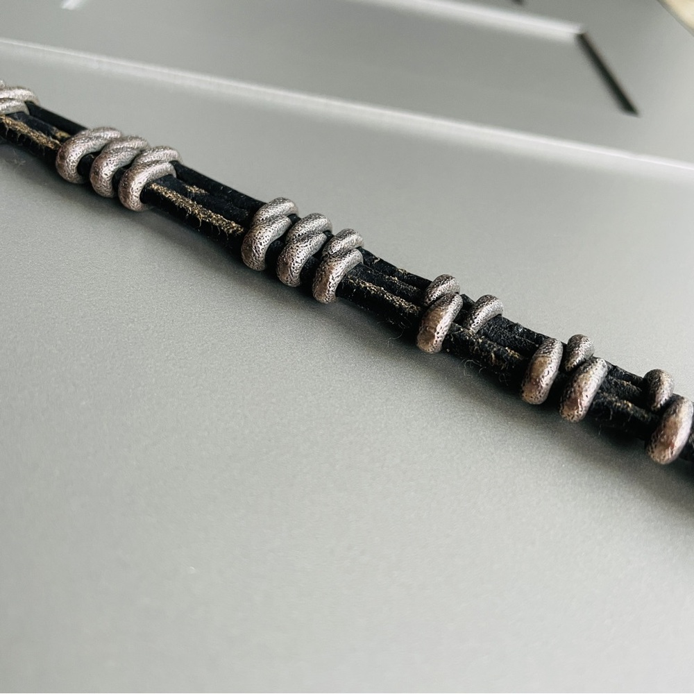 🎉Sold🎉 David Yurman Leather And Sterling Silver Cable Station Men’s Bracelet - Picture 6 of 9